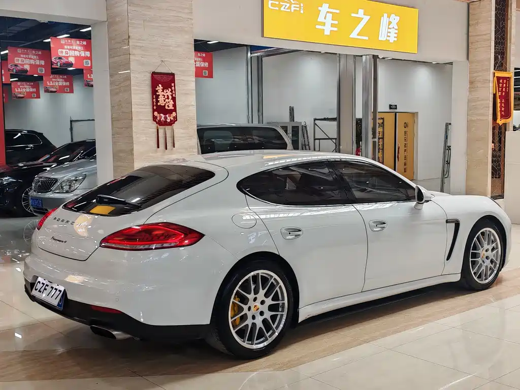 Porsche Panamera — миниатюра 9