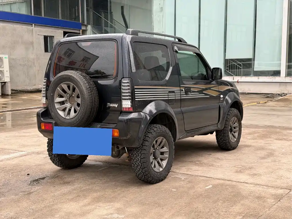 Suzuki Jimny — миниатюра 8