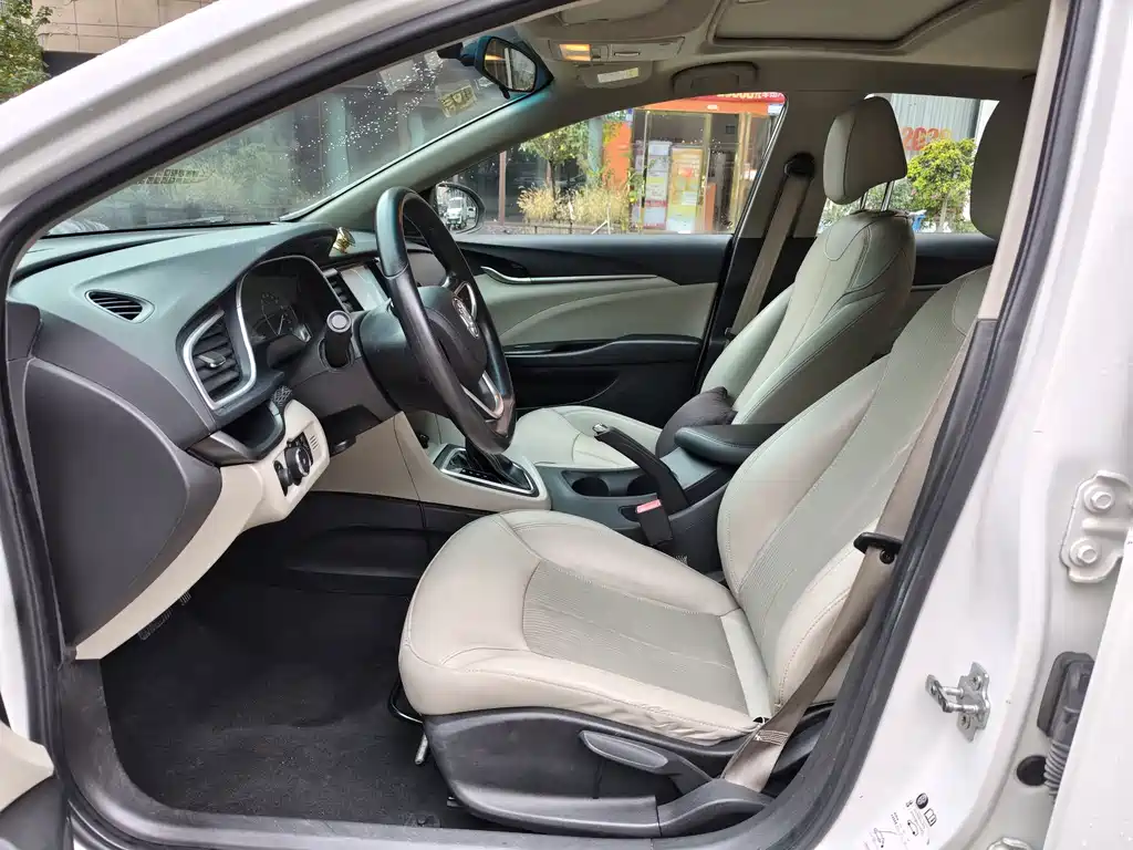 Buick Excelle — миниатюра 8
