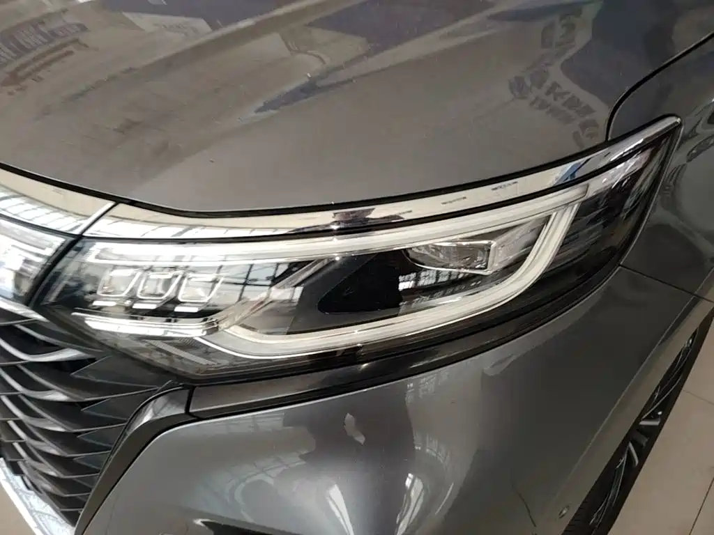 Roewe iMAX8 — миниатюра 24