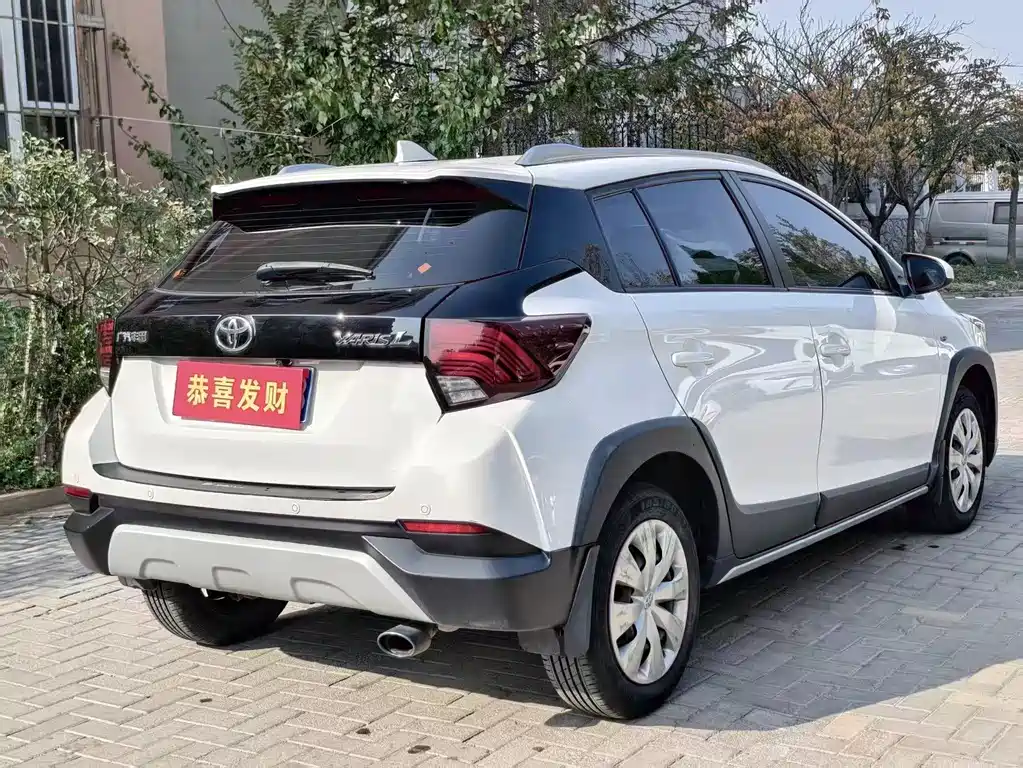 TOYOTA YARIS L ZHIXUAN
