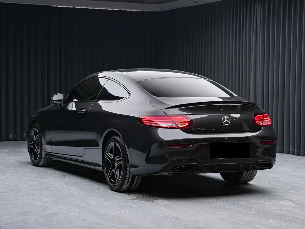 Mercedes-Benz C-Class (Import) — миниатюра 4