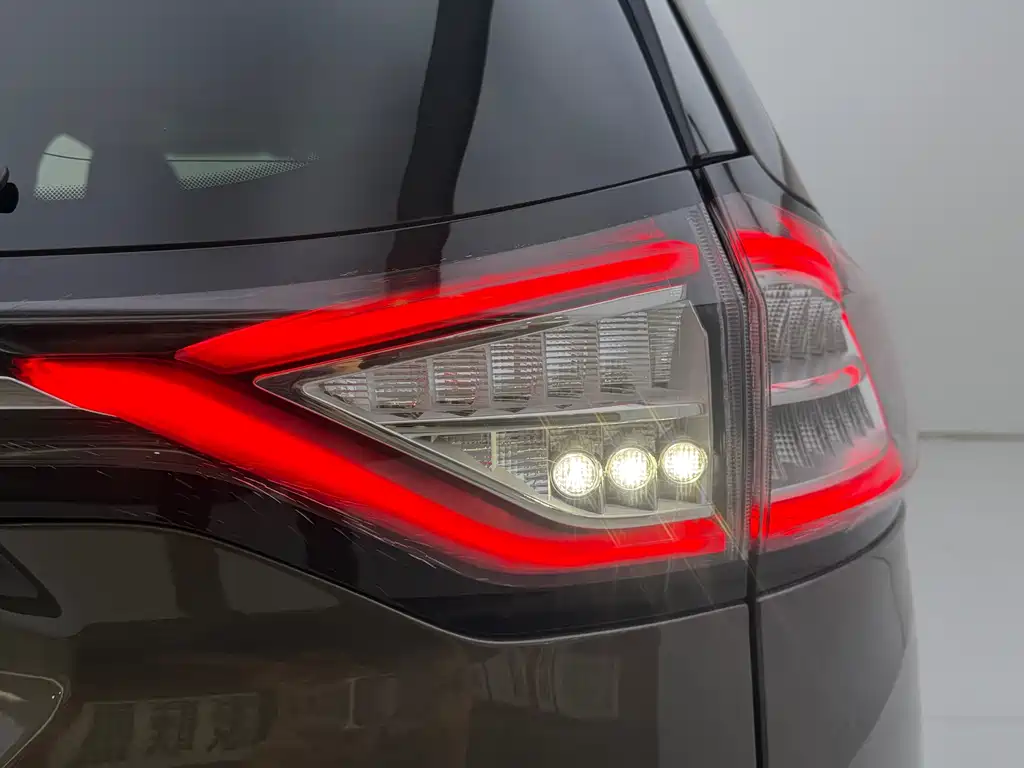 Ford Edge — миниатюра 17