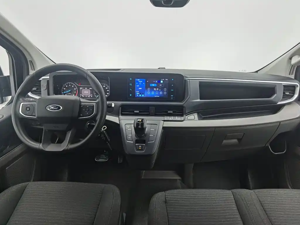 Ford Transit — миниатюра 5
