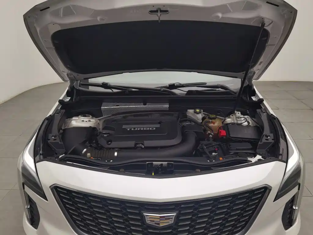Cadillac XT4 — миниатюра 6