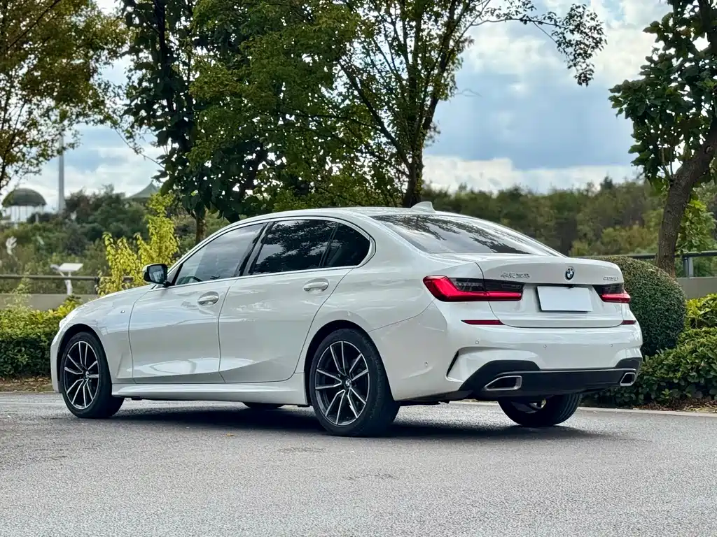 BMW 3 Series — миниатюра 7