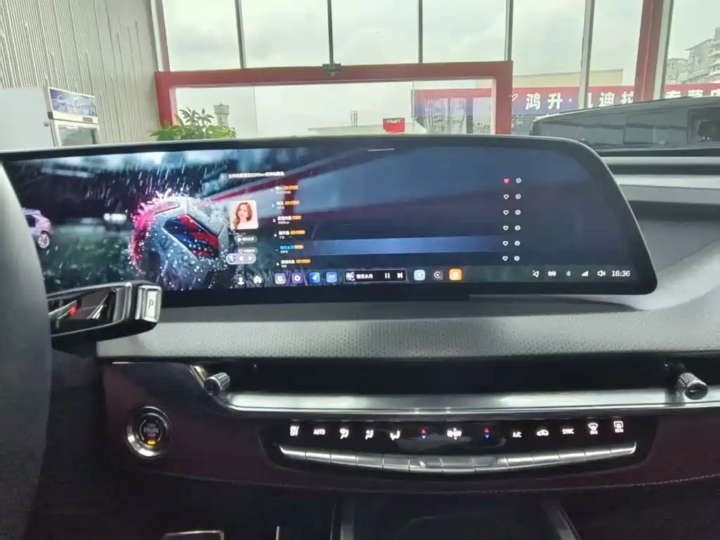 Cadillac XT5 — миниатюра 13