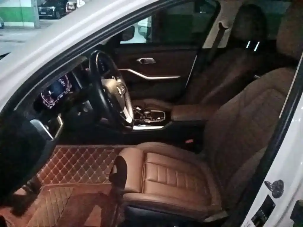 BMW 3 Series — миниатюра 8