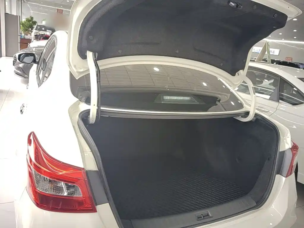 Nissan Sylphy — миниатюра 19