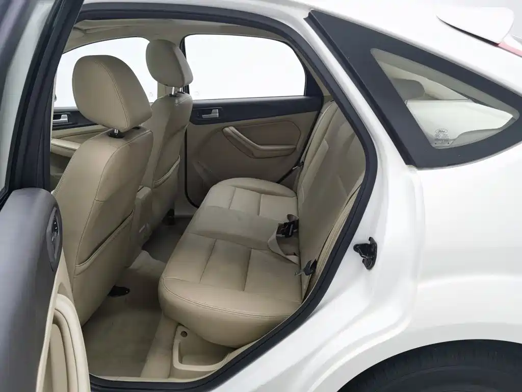 Ford Focus — миниатюра 15