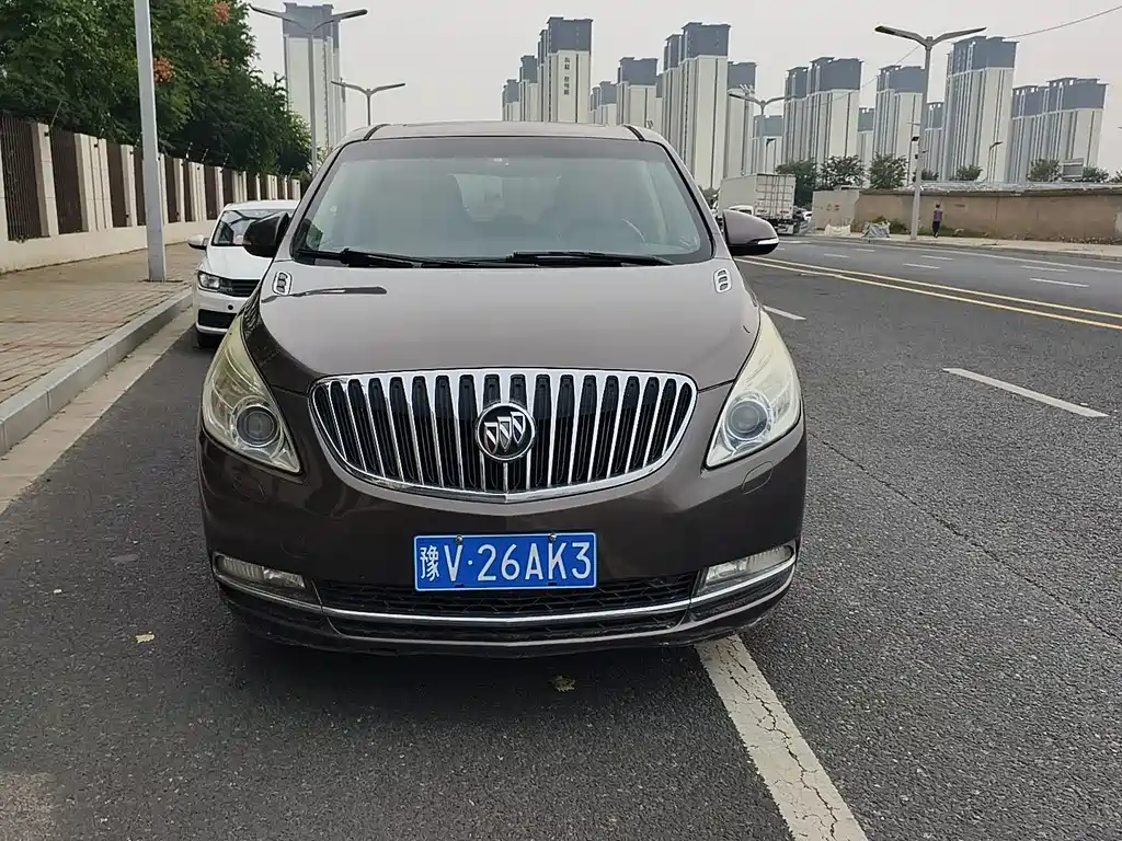 Buick GL8 — миниатюра 3