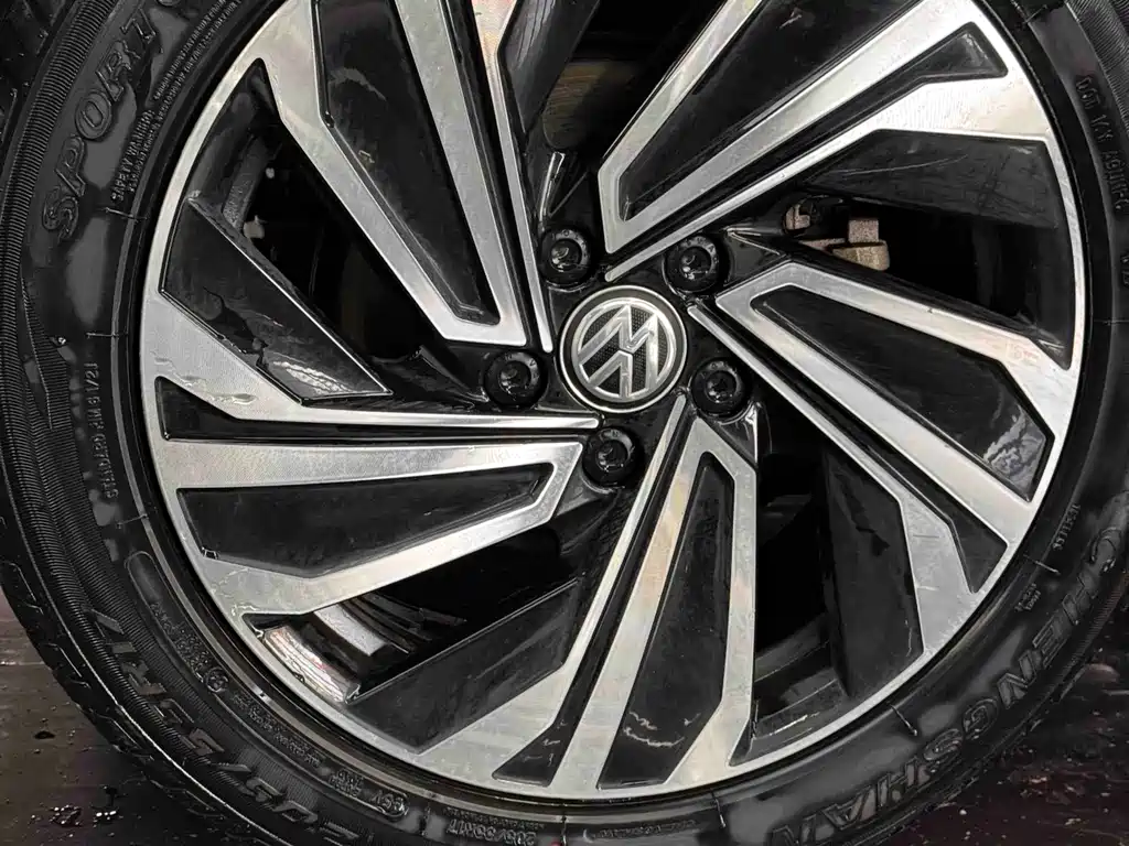 Volkswagen Sagitar — миниатюра 5
