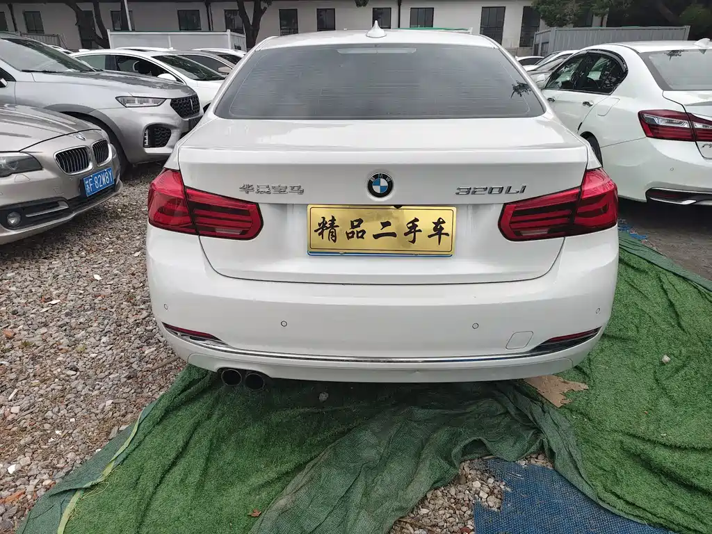 BMW 3 Series — миниатюра 8