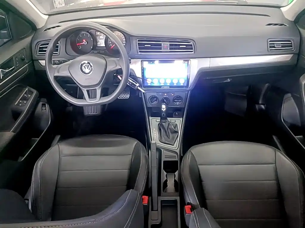 Volkswagen Lavida — миниатюра 10