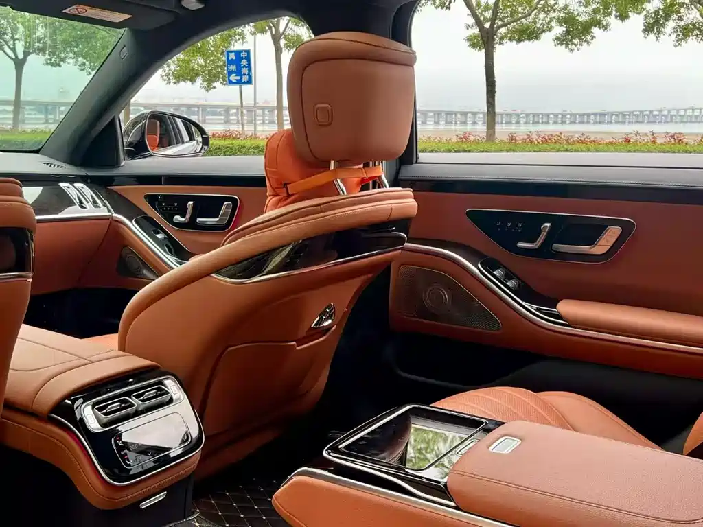 Mercedes-Benz S-Class — миниатюра 9