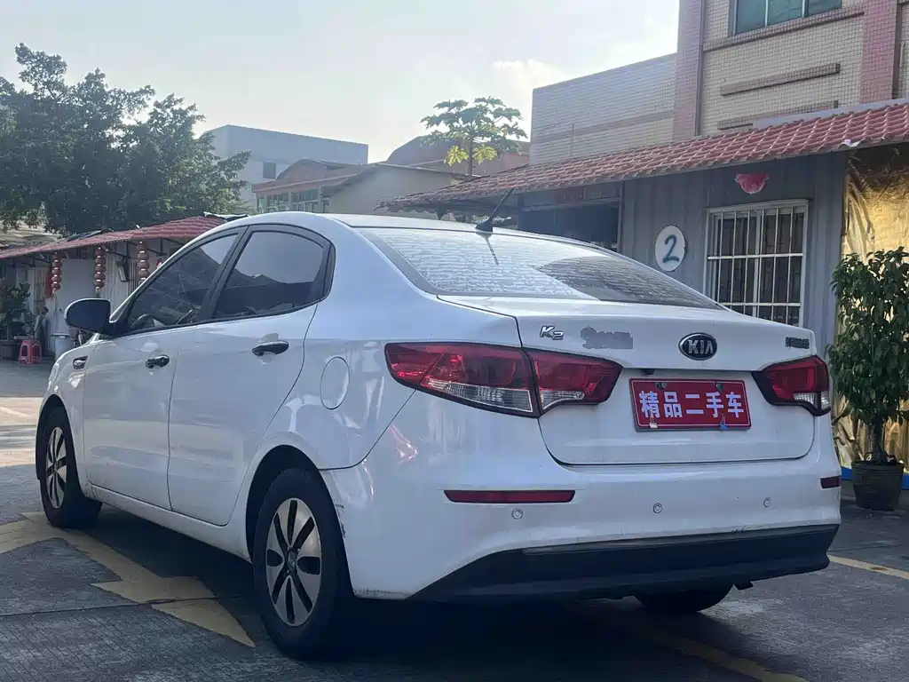 Kia K2 — миниатюра 6