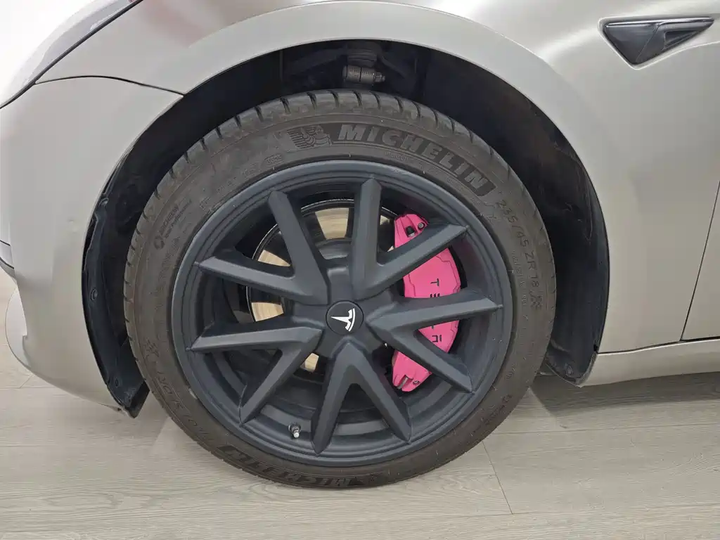 Tesla Model 3 — миниатюра 56