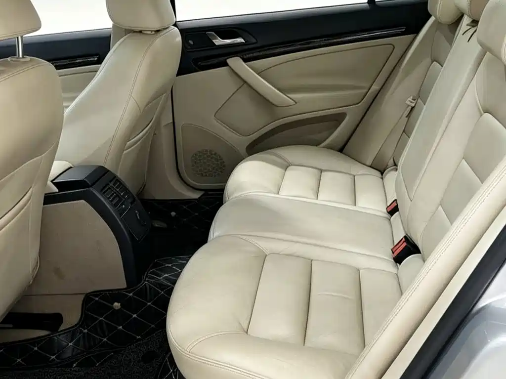 Skoda Octavia — миниатюра 7