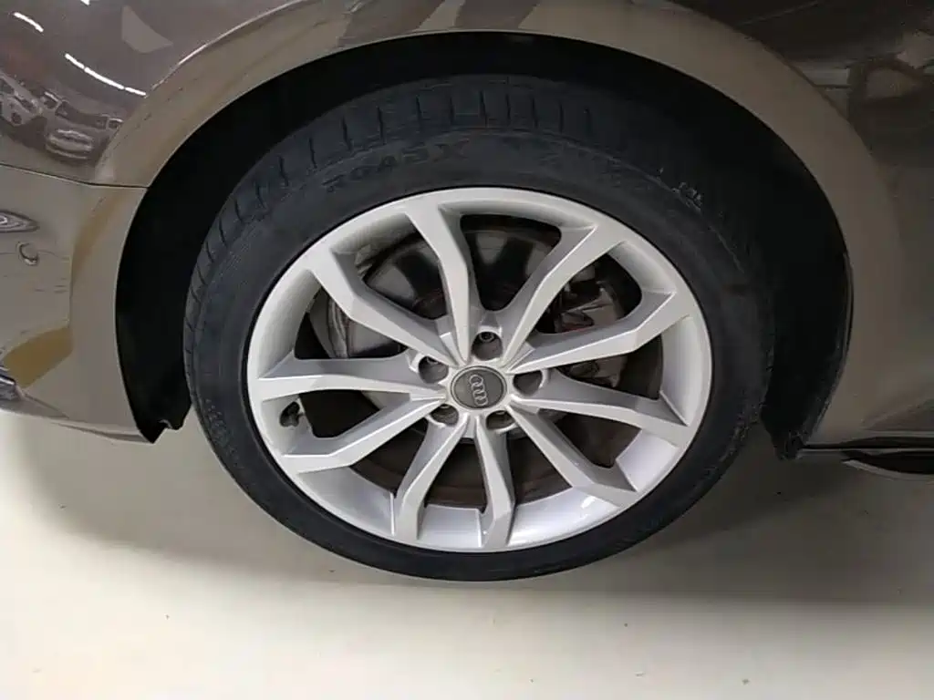 Audi A4L — миниатюра 23