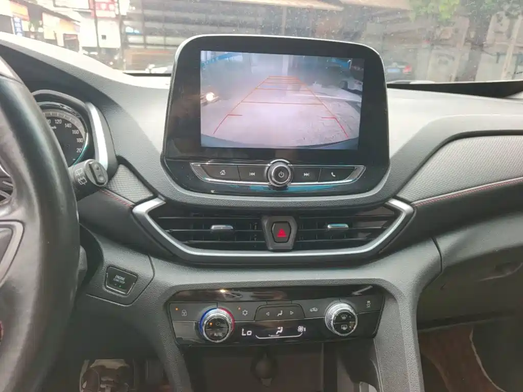 Chevrolet Volando — миниатюра 13