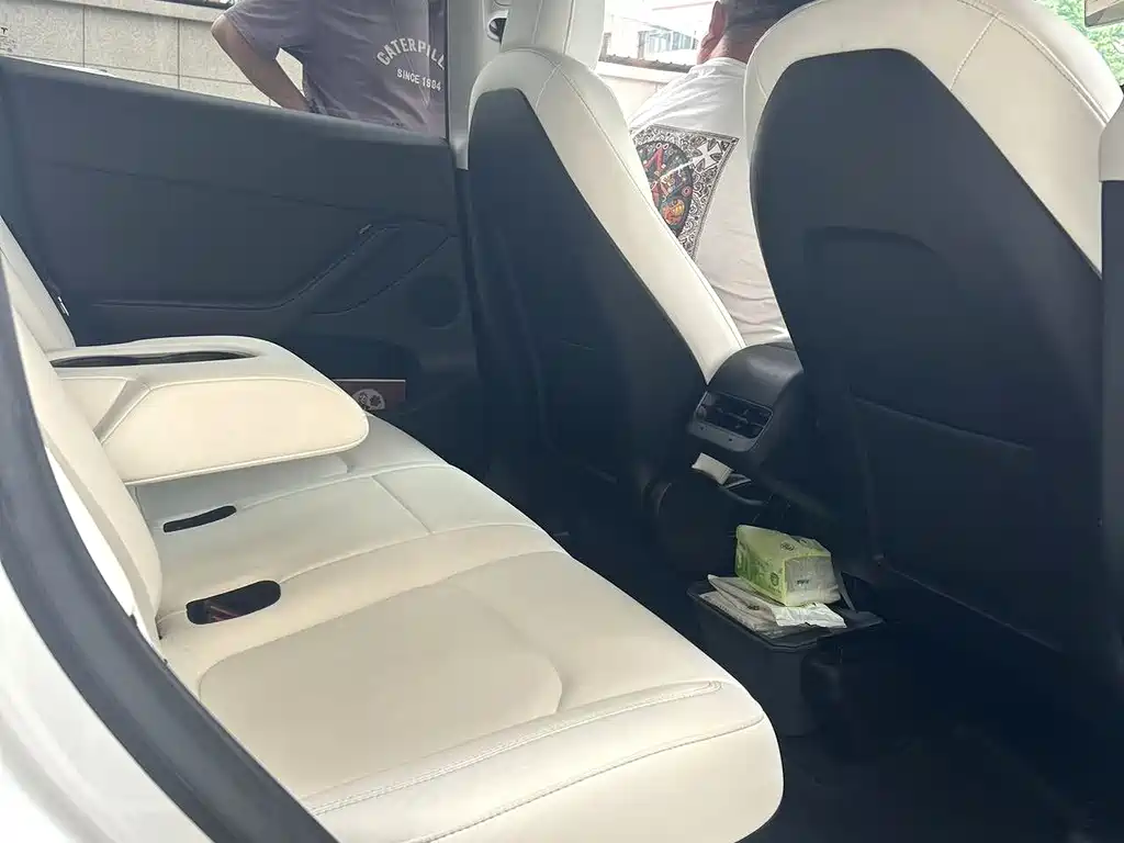 Tesla Model Y 2021 3D7