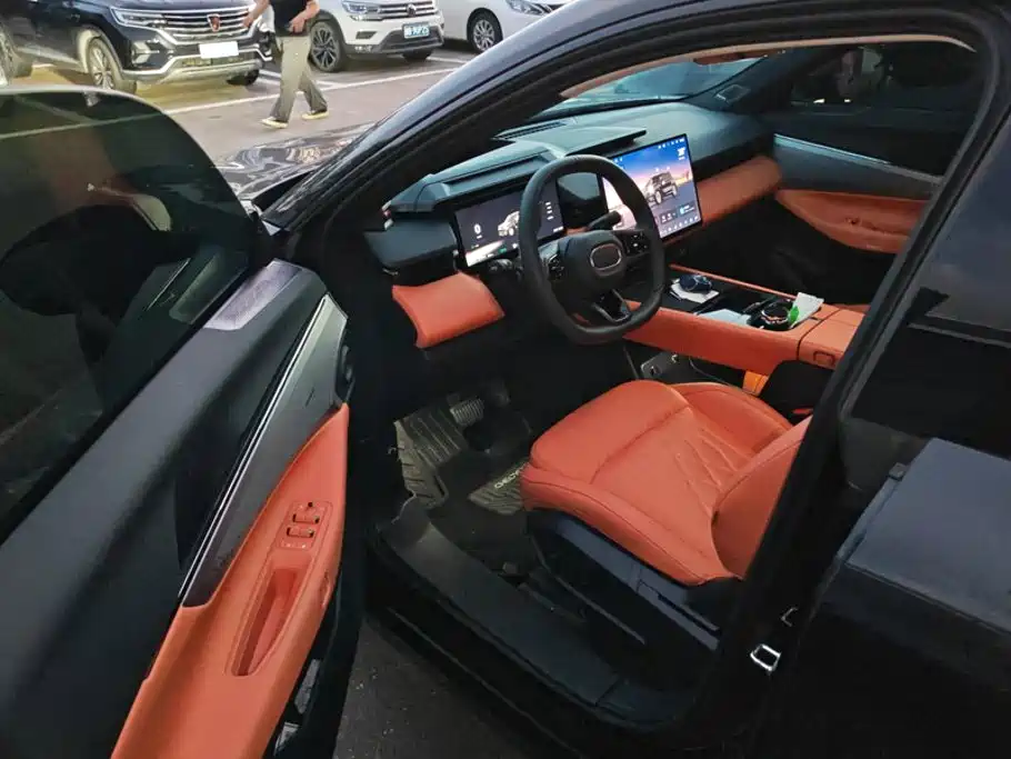 Lynk & Co 08 EM-P — миниатюра 9