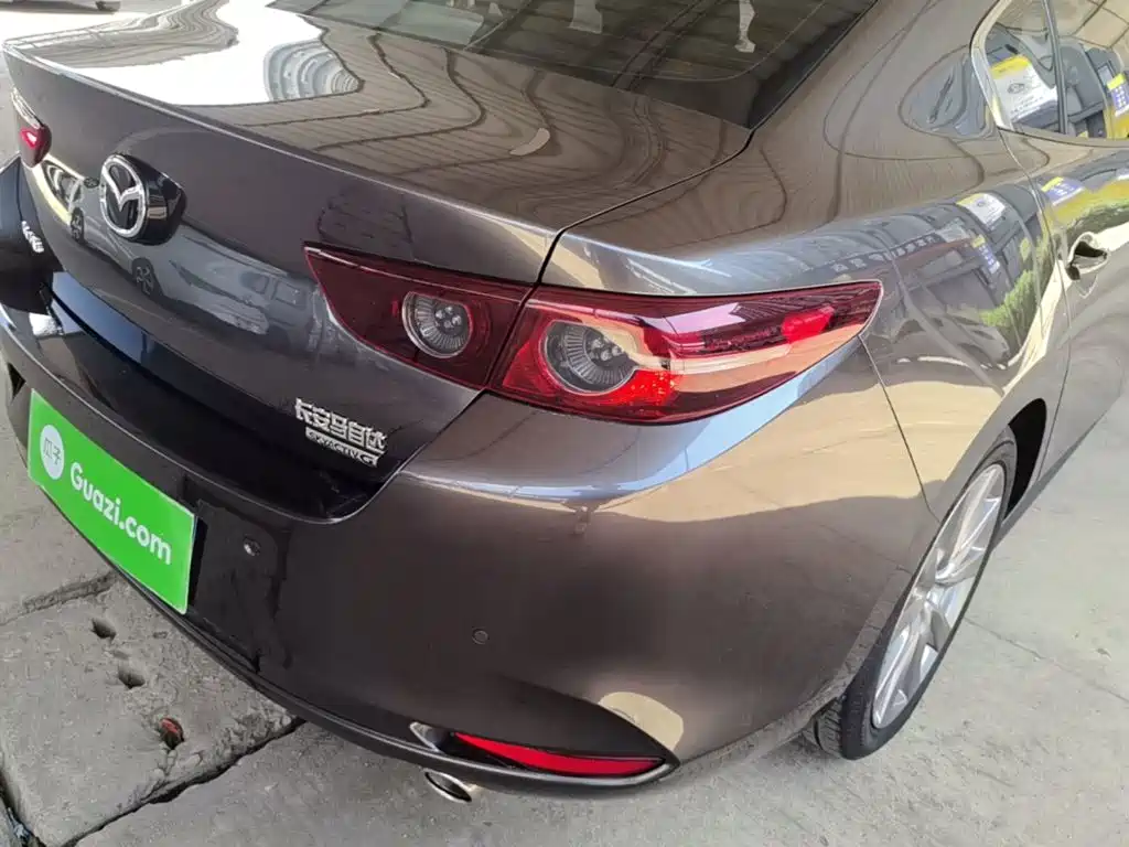 Mazda 3 Axela — миниатюра 8