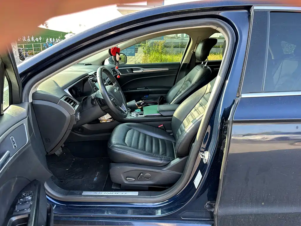 Ford Mondeo — миниатюра 4