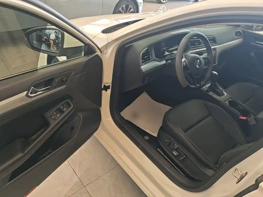 Volkswagen Lamando — миниатюра 16