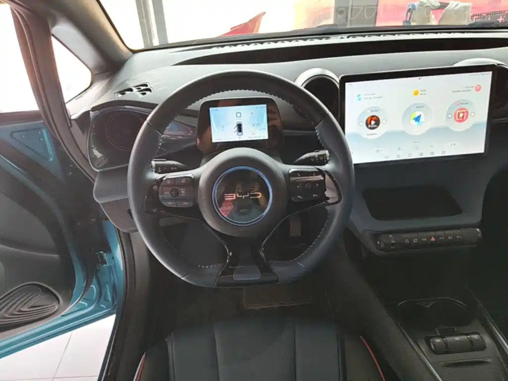 BYD Dolphin — миниатюра 11
