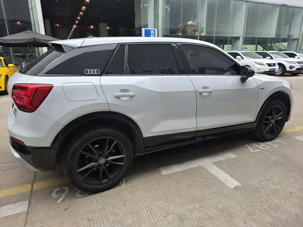 Audi Q2L — миниатюра 16