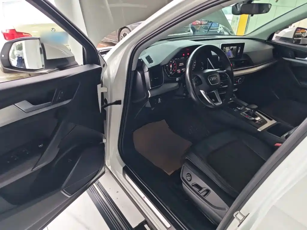 Audi Q5L — миниатюра 16