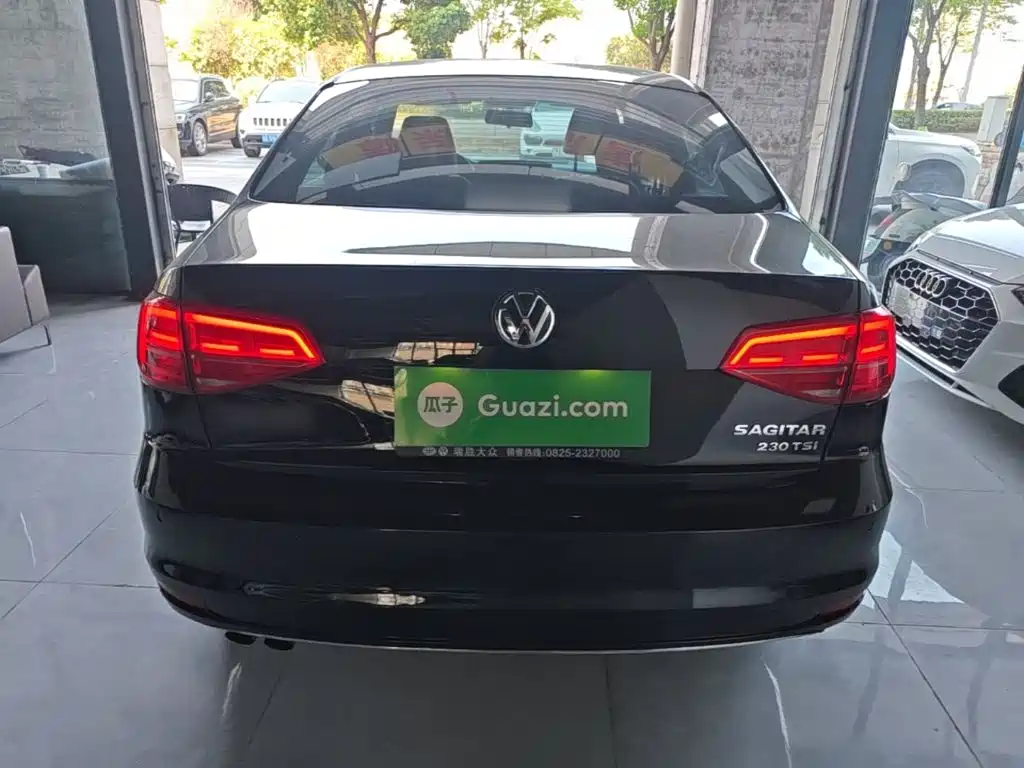Volkswagen Sagitar — миниатюра 6