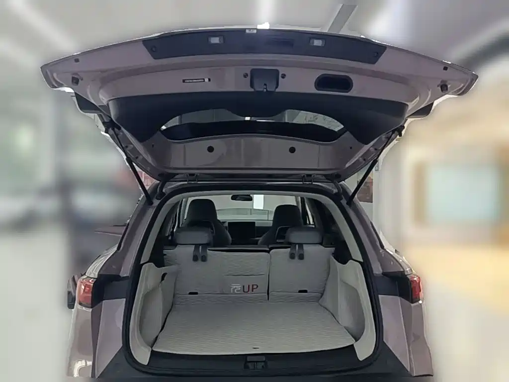 BYD Yuan UP — миниатюра 24