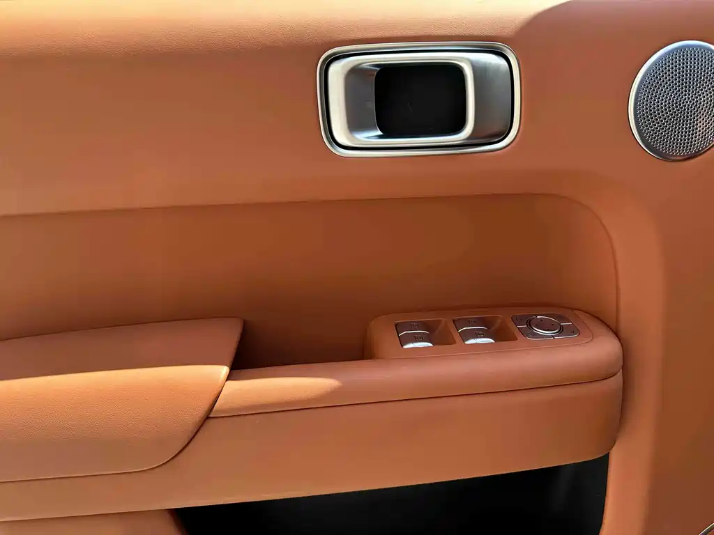 Li Auto Li L9 — миниатюра 23