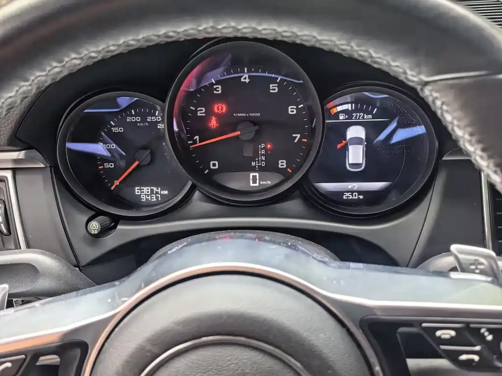 Porsche Macan — миниатюра 8