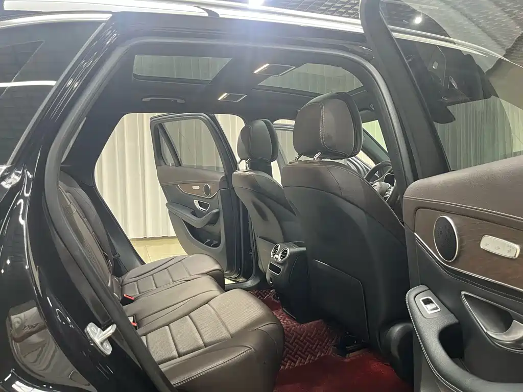 Mercedes-Benz GLC — миниатюра 11