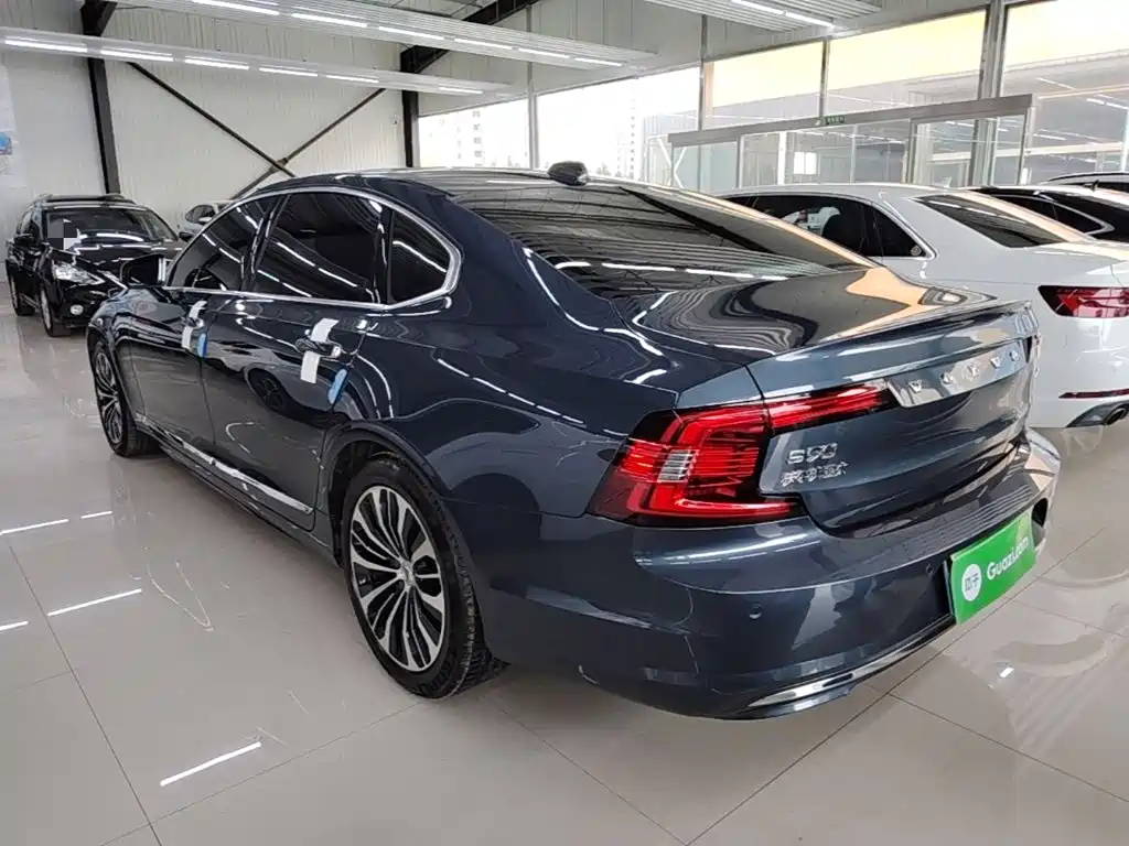 Volvo S90 — миниатюра 5