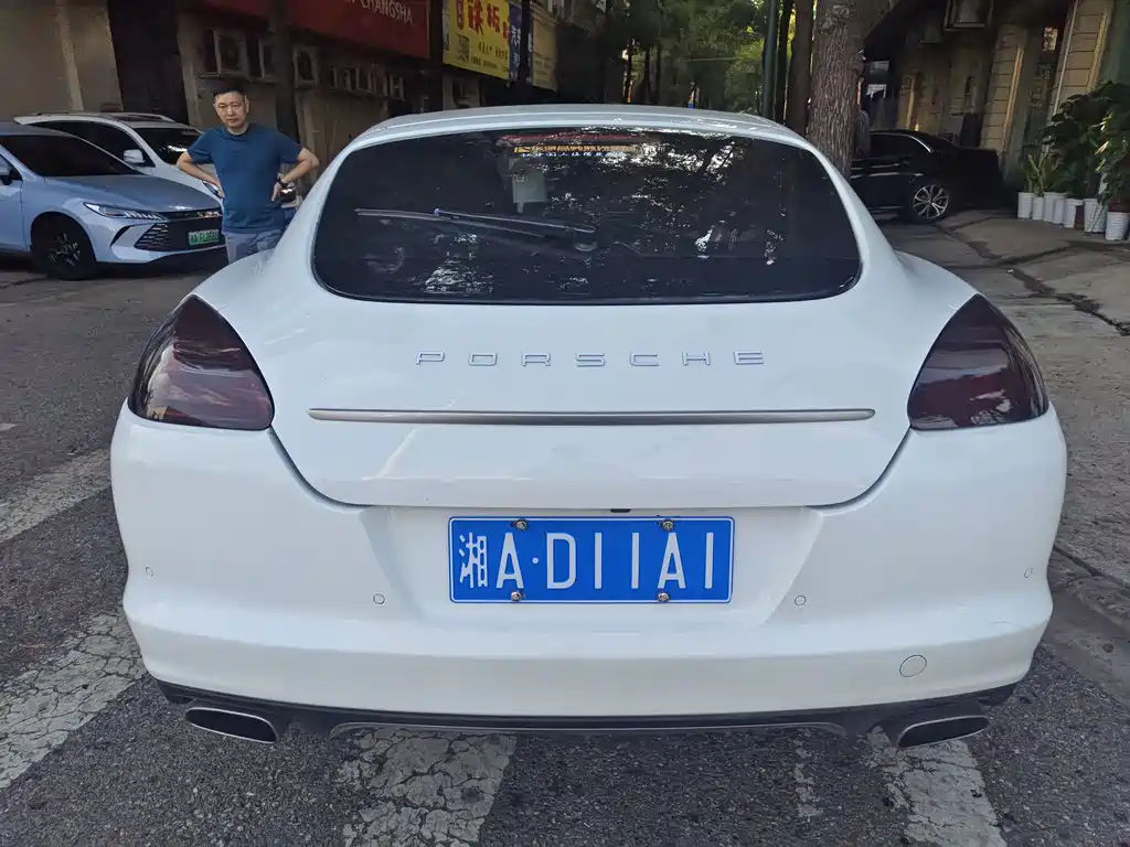 Porsche Panamera — миниатюра 5