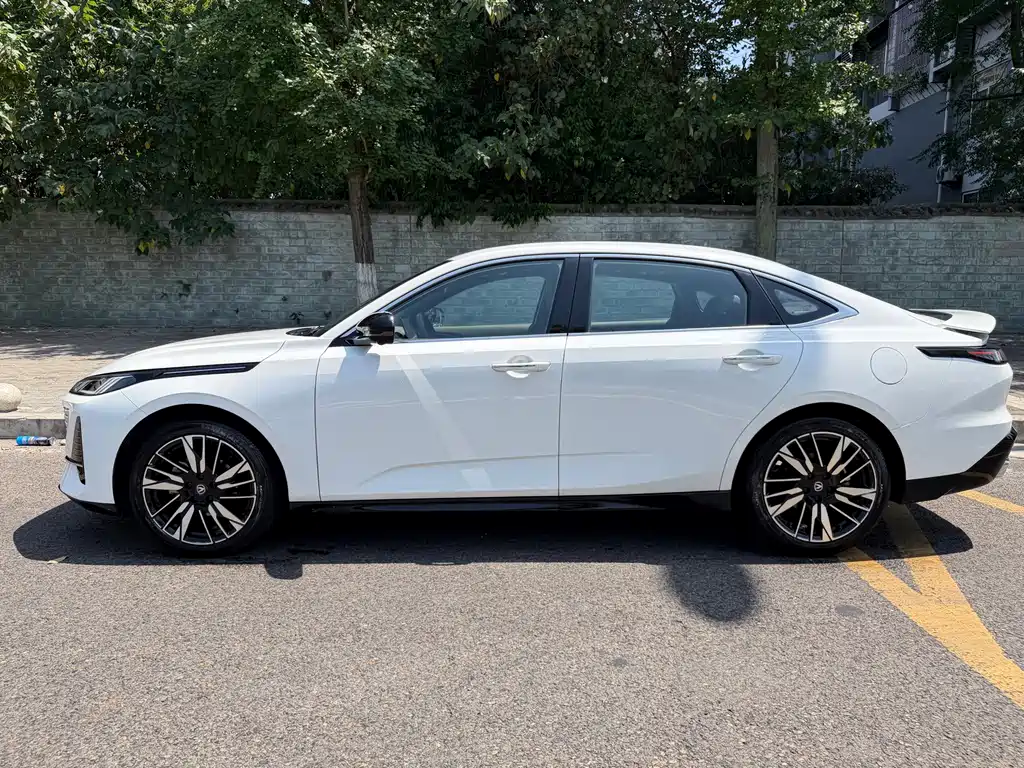 Changan Eado 4th Gen 1.5T 500Bar Smart Type, фото 2