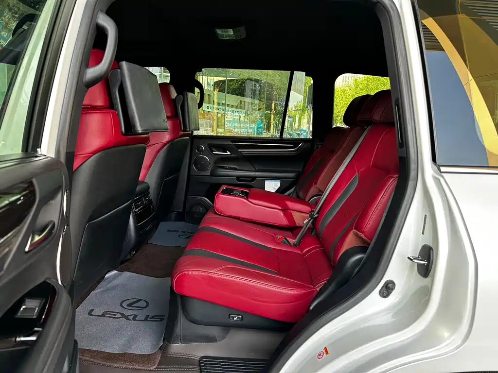 Lexus LX 2019 570