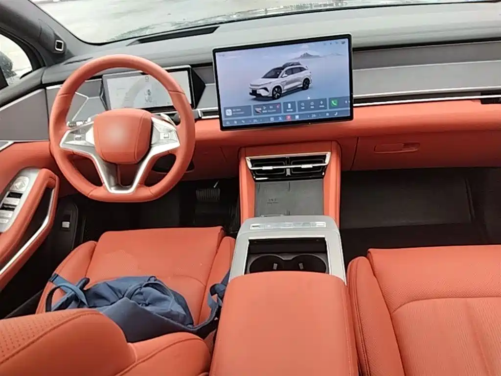 BYD Tang L L 2025 DM 175KM