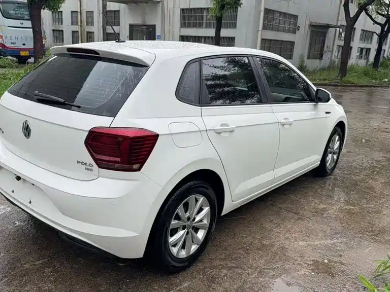Volkswagen Polo — миниатюра 8