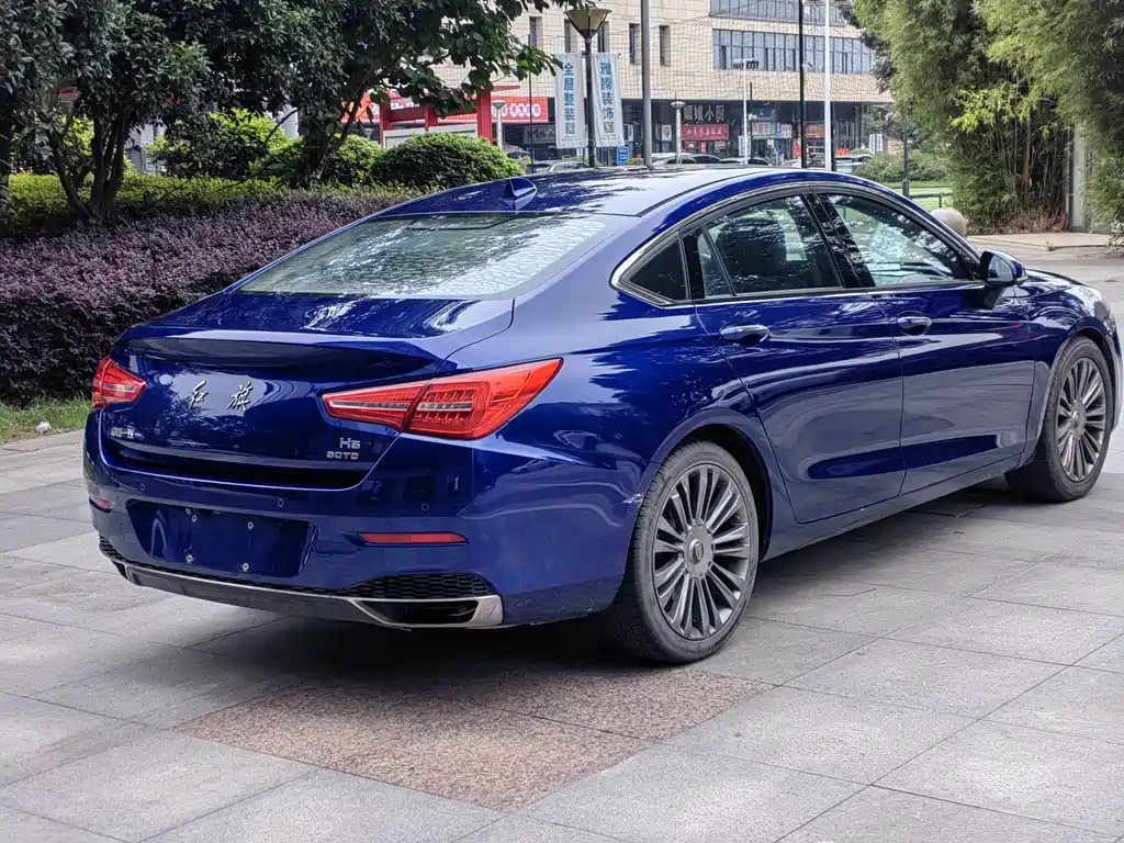 Hongqi H5 2019 30TD