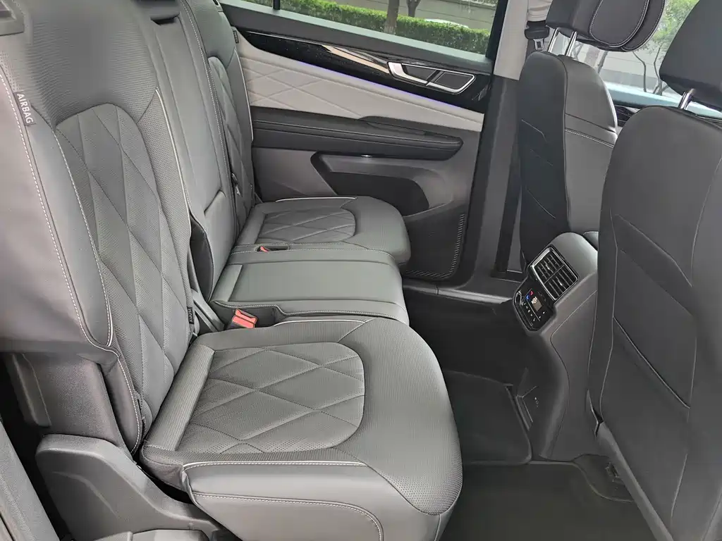 Volkswagen Teramont 380TSI 4WD Distinguished Luxury Edition, фото 19