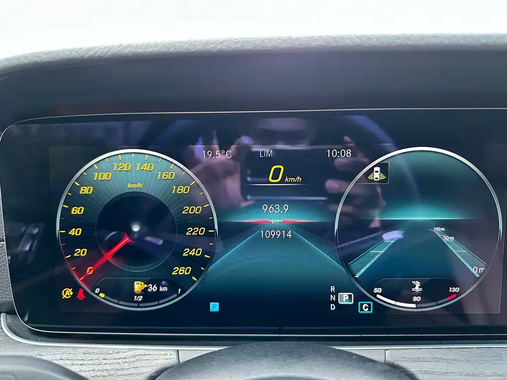 Mercedes-Benz E-Class — миниатюра 16