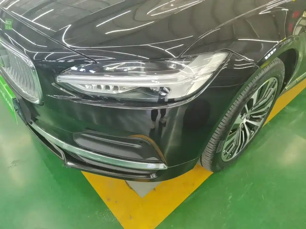 Volvo S90 — миниатюра 24