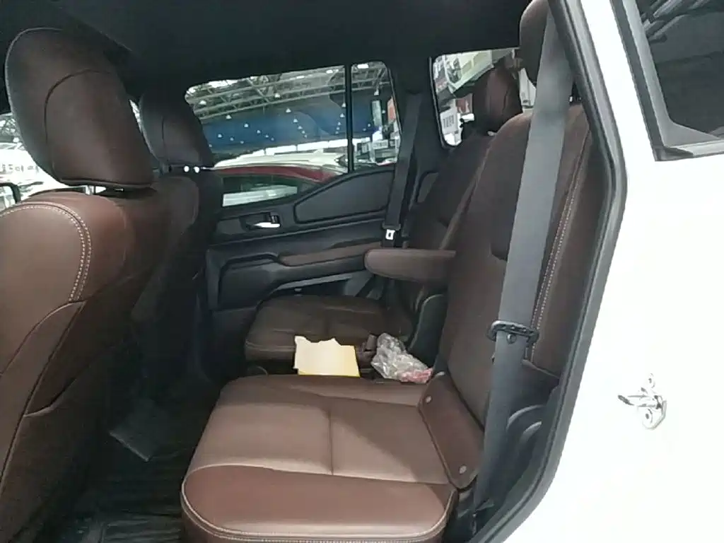 Toyota Prado — миниатюра 17
