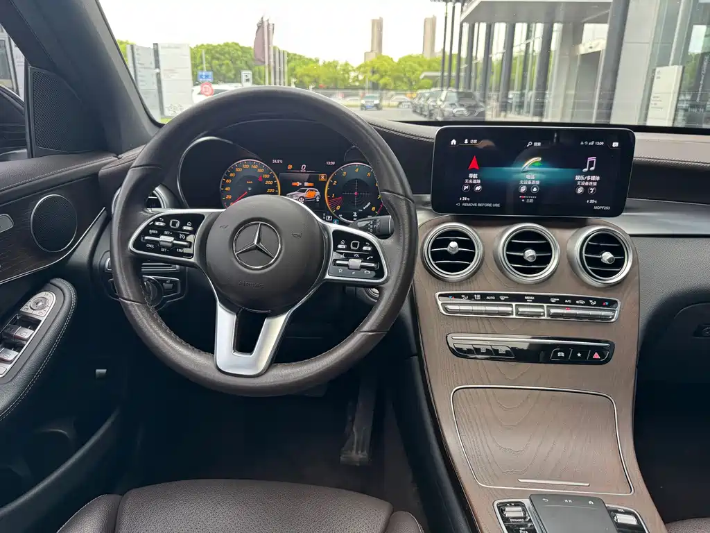 Mercedes-Benz GLC — миниатюра 16