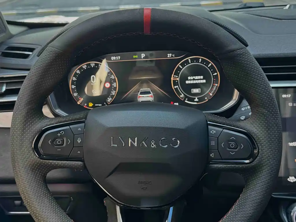 Lynk & Co 01 — миниатюра 13